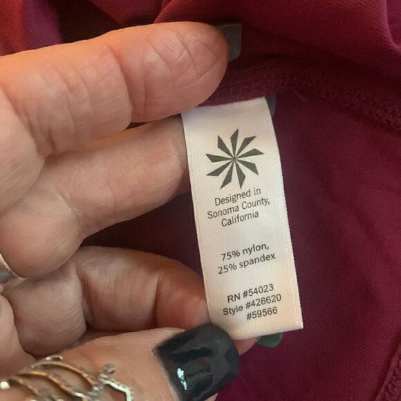 Athleta Raspberry Solana Hoodie Size S Women’s Workout Exercise Gym - Picture 14 of 15